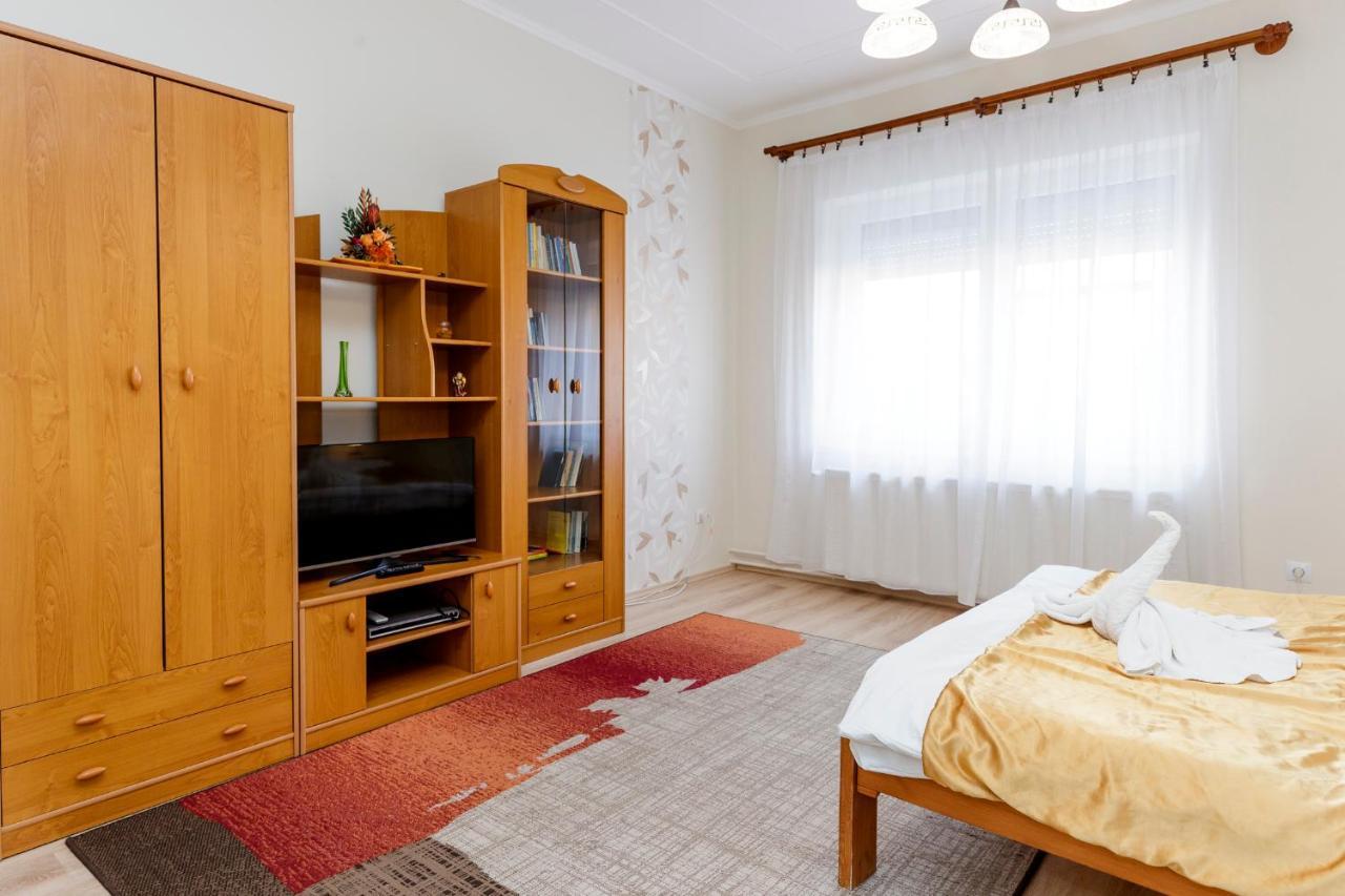 Almafa Apartamento Eger